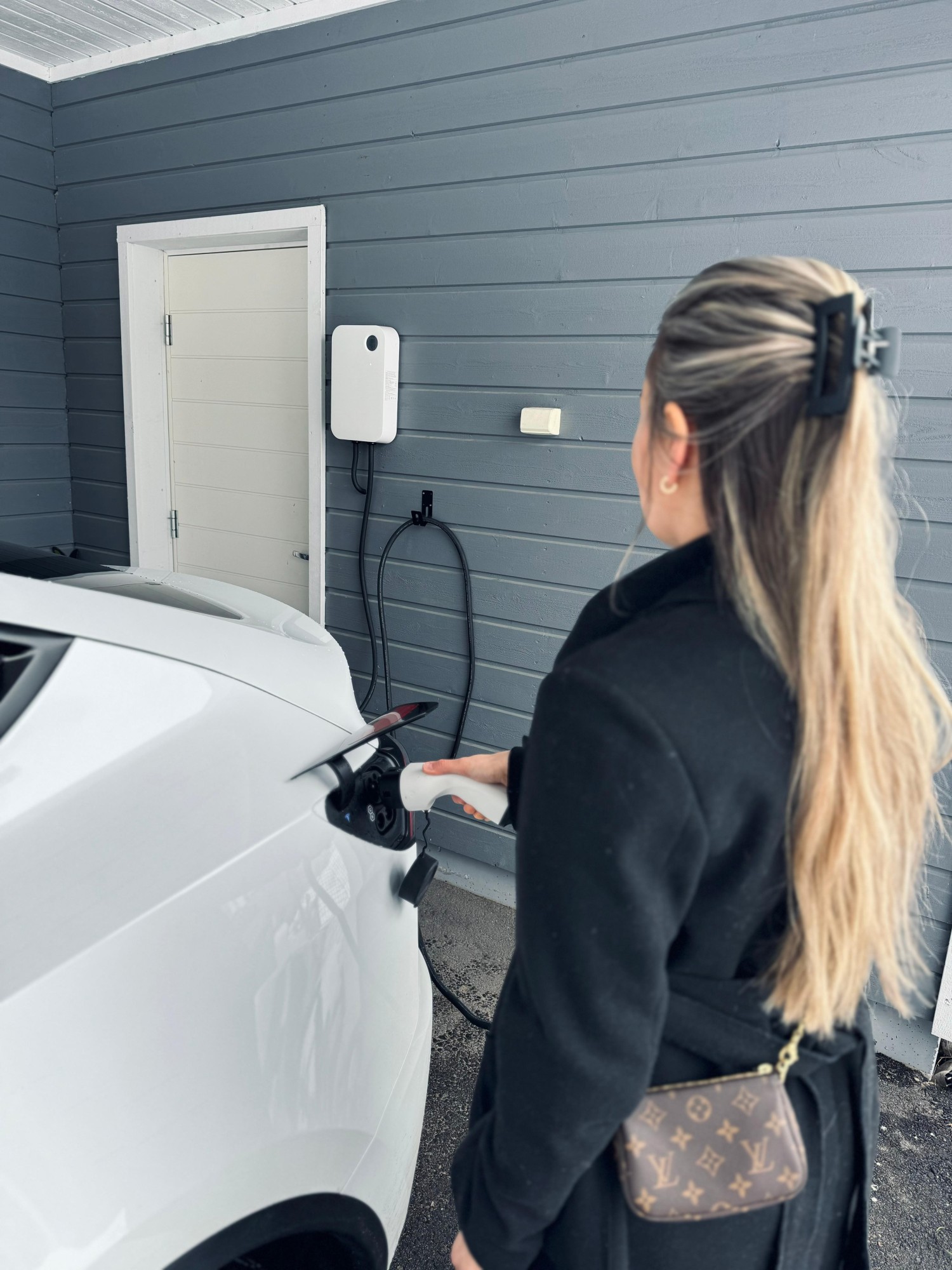 Sähköauton Seinälatausasema Motorwerk - Sähköauton Latausasemat ja Kaapelit - 6438014363547 - 4